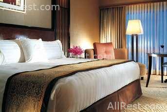 Royal Orchid Sheraton Hotel 6